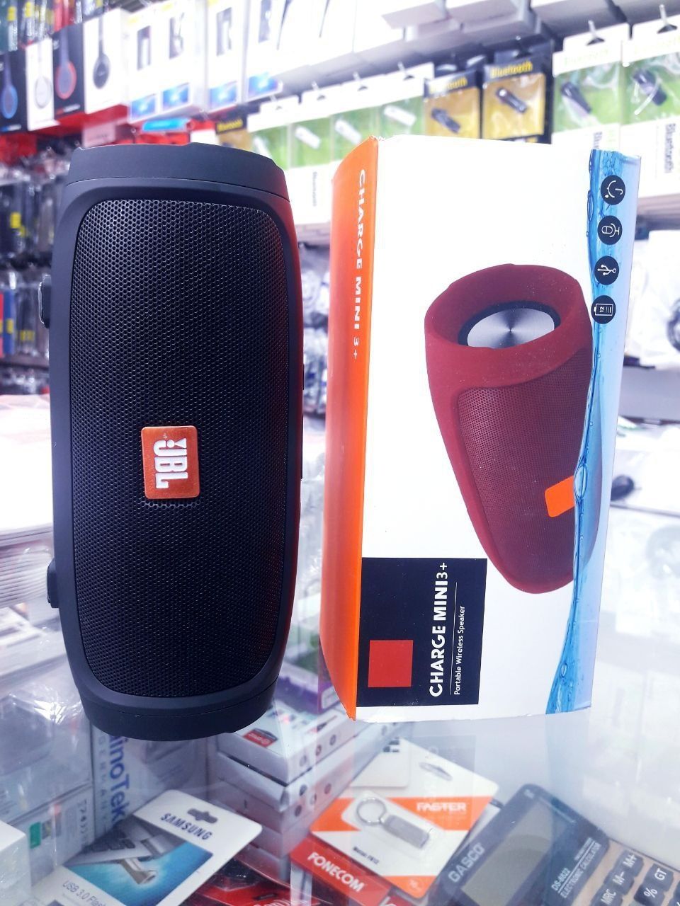 Портативная колонка JBL Charge 3 mini Black - это великолепная колонка