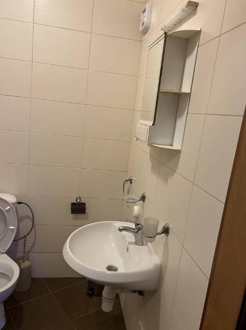 Дава се под наем Двустаен апартамент в Пловдив, Кършияка - 65 кв.м за 450 € - Снимка #5