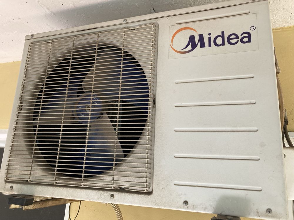 Климатик Мидеа / Midea