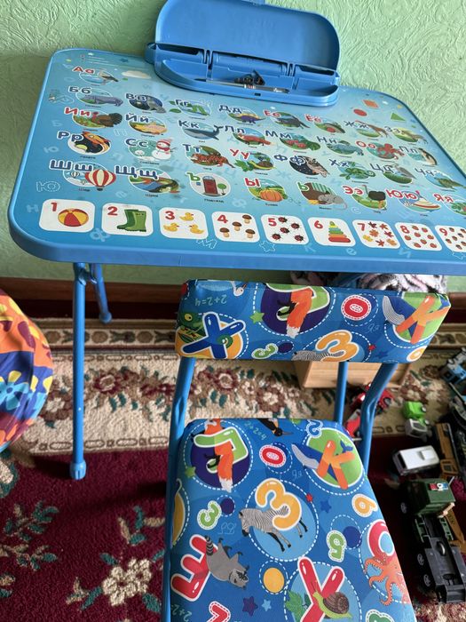 Детский стол и стульчик,парта клмплект Nika kids