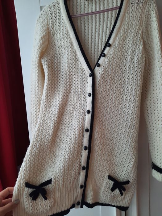 Vand bluza cu nasturi