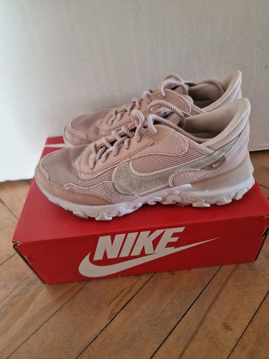 Дамски маратонки