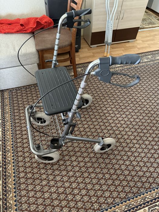 Проходилка и патерици