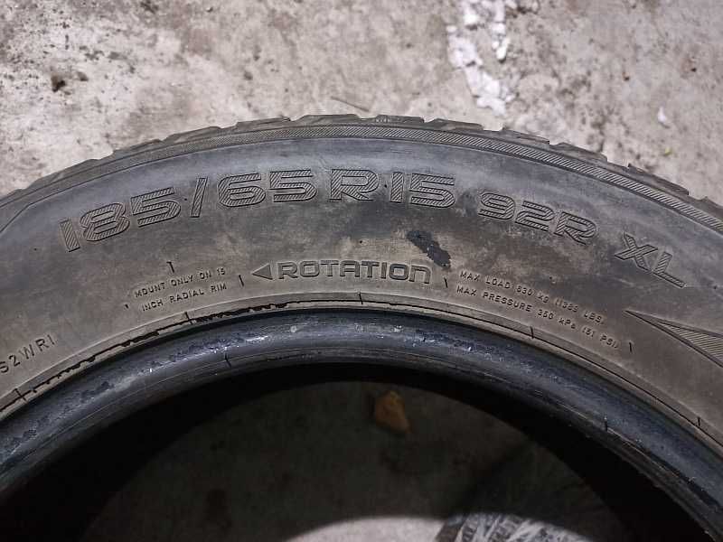 Шины 185/65 R15 - "Nokian Hakkapeliitta R2" (Финляндия), зимние.