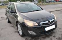 ОБСЛУЖЕН Opel Astra-Sports Tourer 2012 125hp ръчна