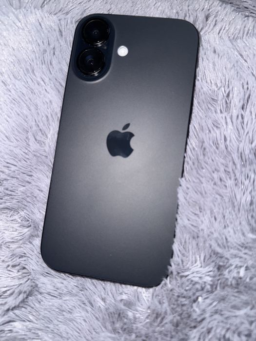 IPhone 16 с гарантией