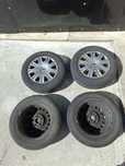 Vând set jante de tabla + anvelope iarna 
Model WRD3 
195/65/R15
In