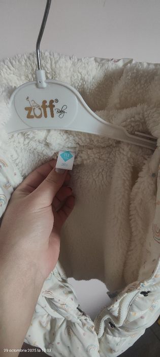 Geacă groasă cu curcubeu si inimioare pt fetița de 3 ani