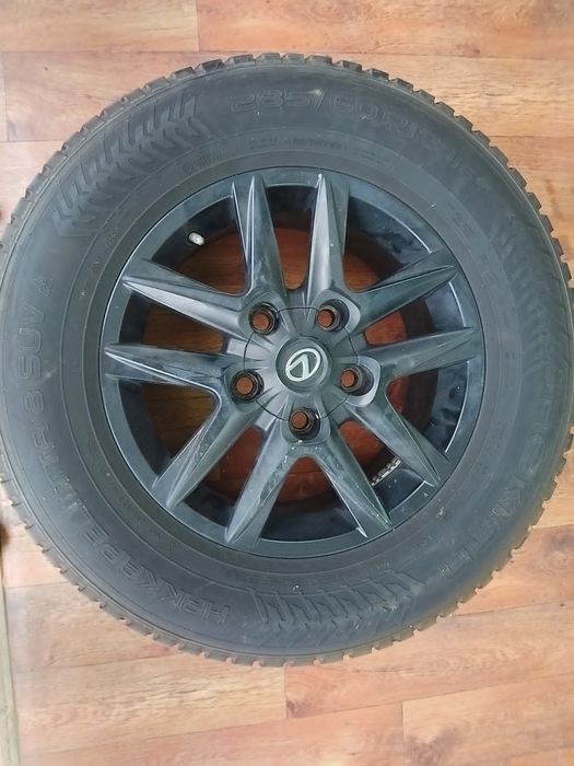 Шины на Lexus 570