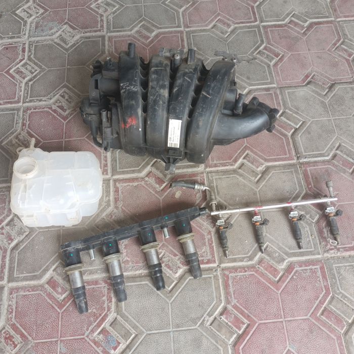 Запчасти по двигателю