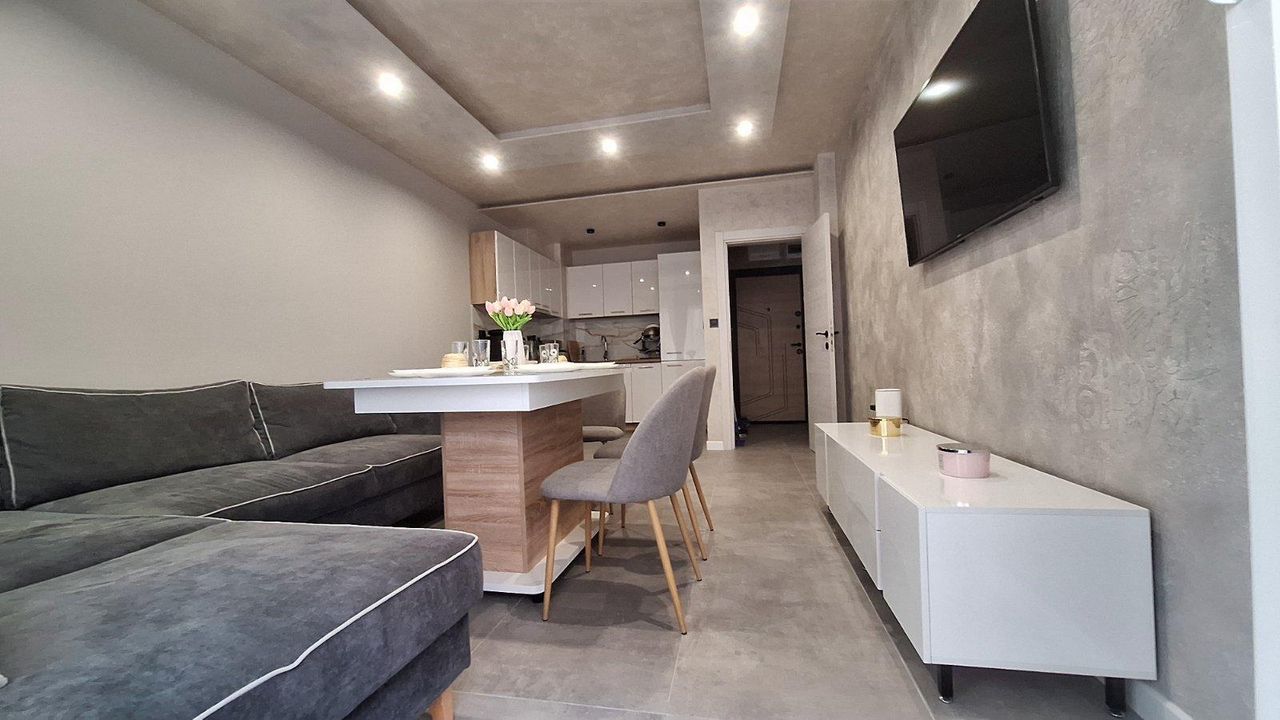 Продава се Двустаен апартамент в Бургас, Сарафово - 54 кв.м за 2408 €/кв.м - Снимка #3