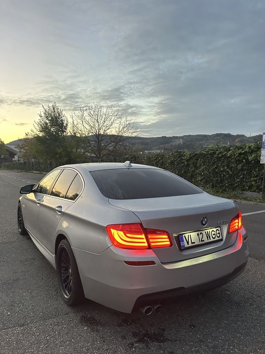 BMW 530D 245CP/ Pachet M/ Head up display/ Navi mare/ Bi Xenon