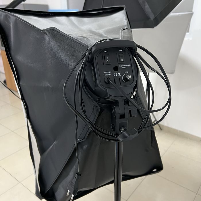 Set kit Softbox pentru studio fotografie 5 softboxuri+11 becuri 135W