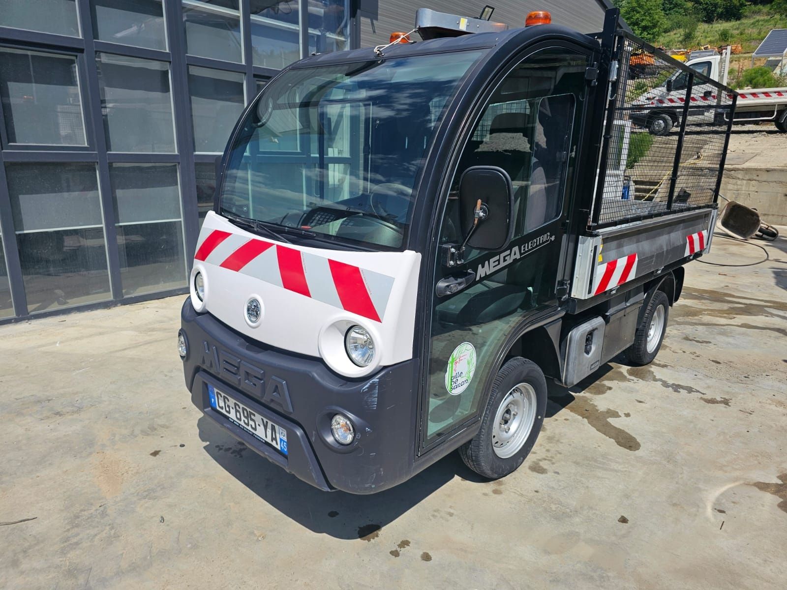 Camioneta electrica  Mega CG695YA
