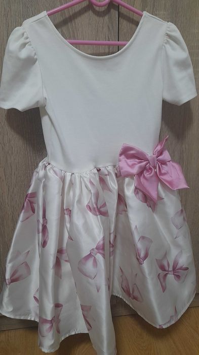 Детска рокля H&M 6-8 г.