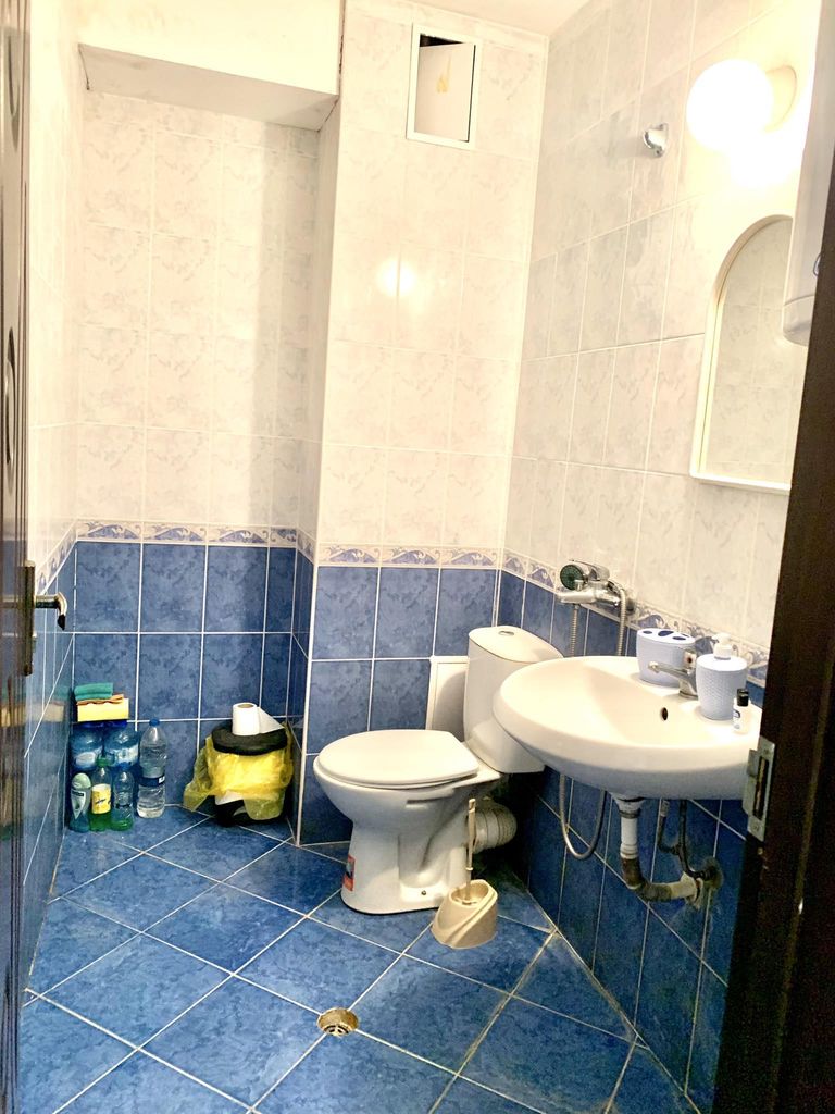 Продава се Ателие в Бургас, Център - 42 кв.м за 1167 €/кв.м - Снимка #2