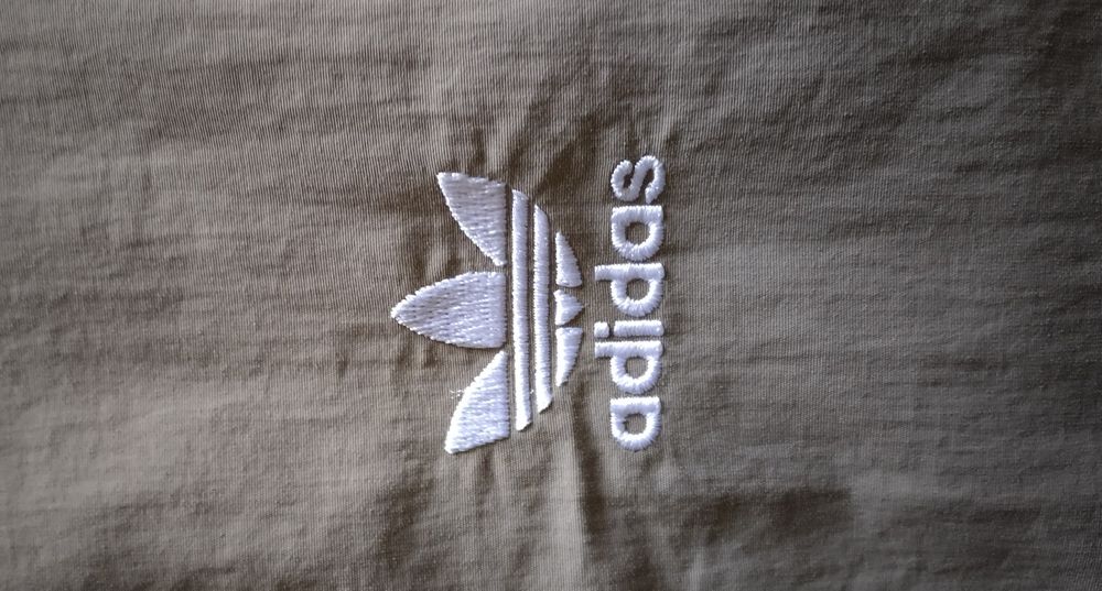 Jacheta Adidas pentru barbati