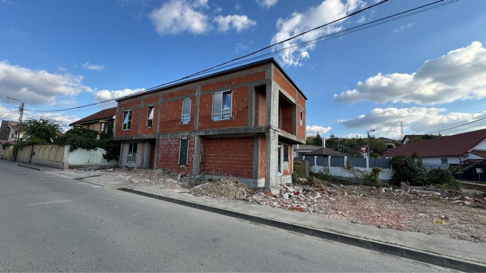 Constructie noua de vanzare