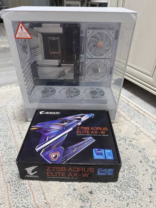 Carcasa aqirys antlia + placa baza gigabyte z790 aorus elite ax-w