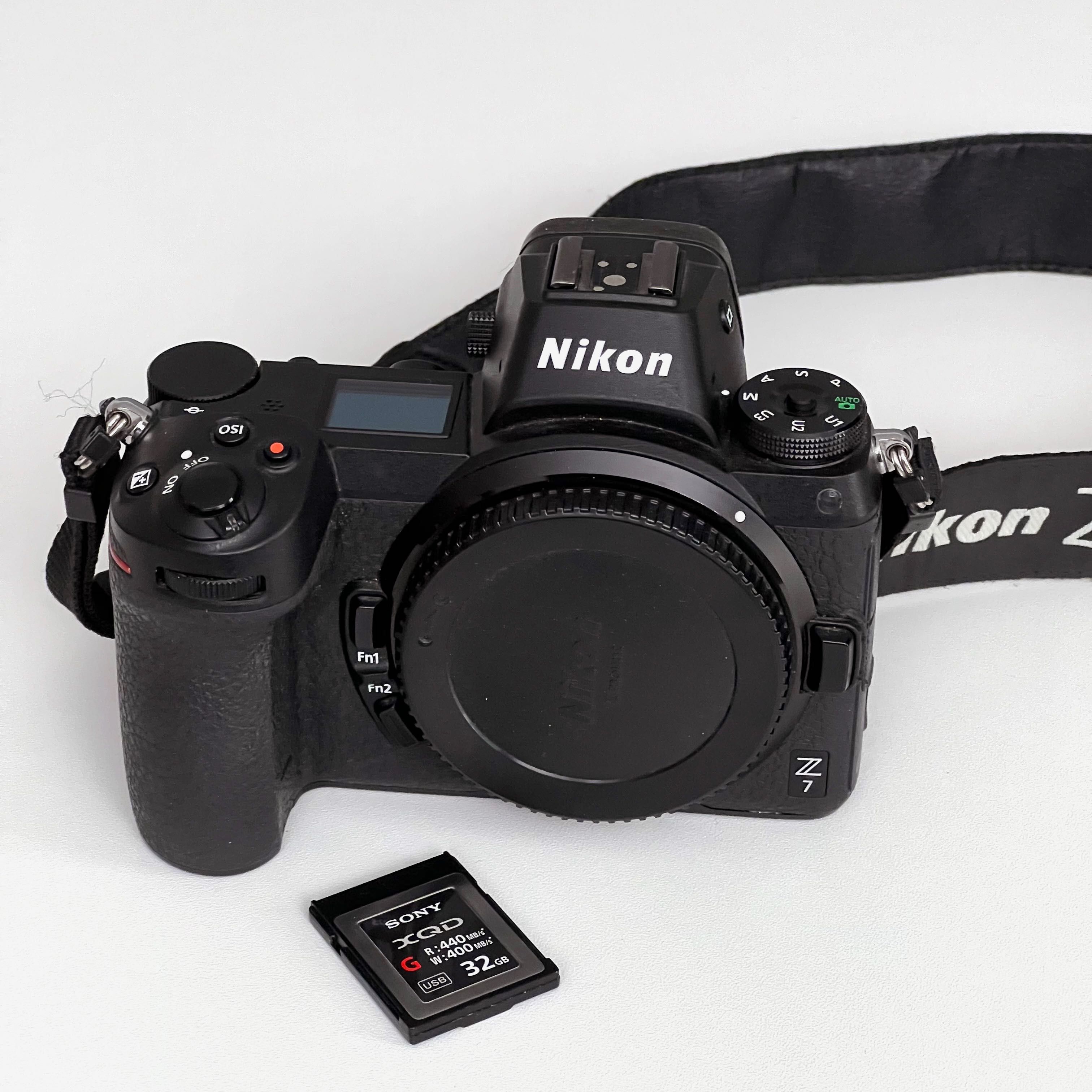 Nikon Z 7 I cu obiectiv Obiectiv Nikkor 24-70mm/F4 S