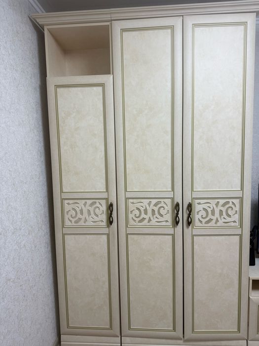 Продам шкаф в спальню