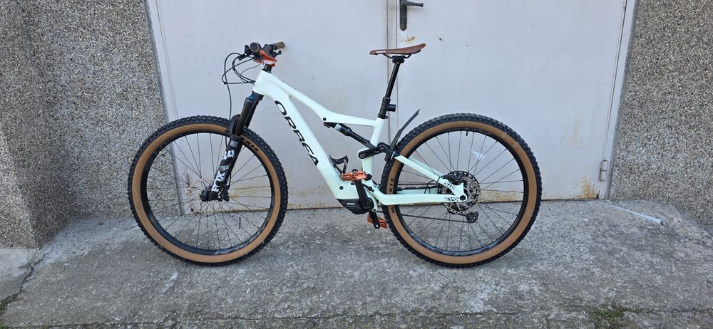 e-bike Orbea Rise карбон