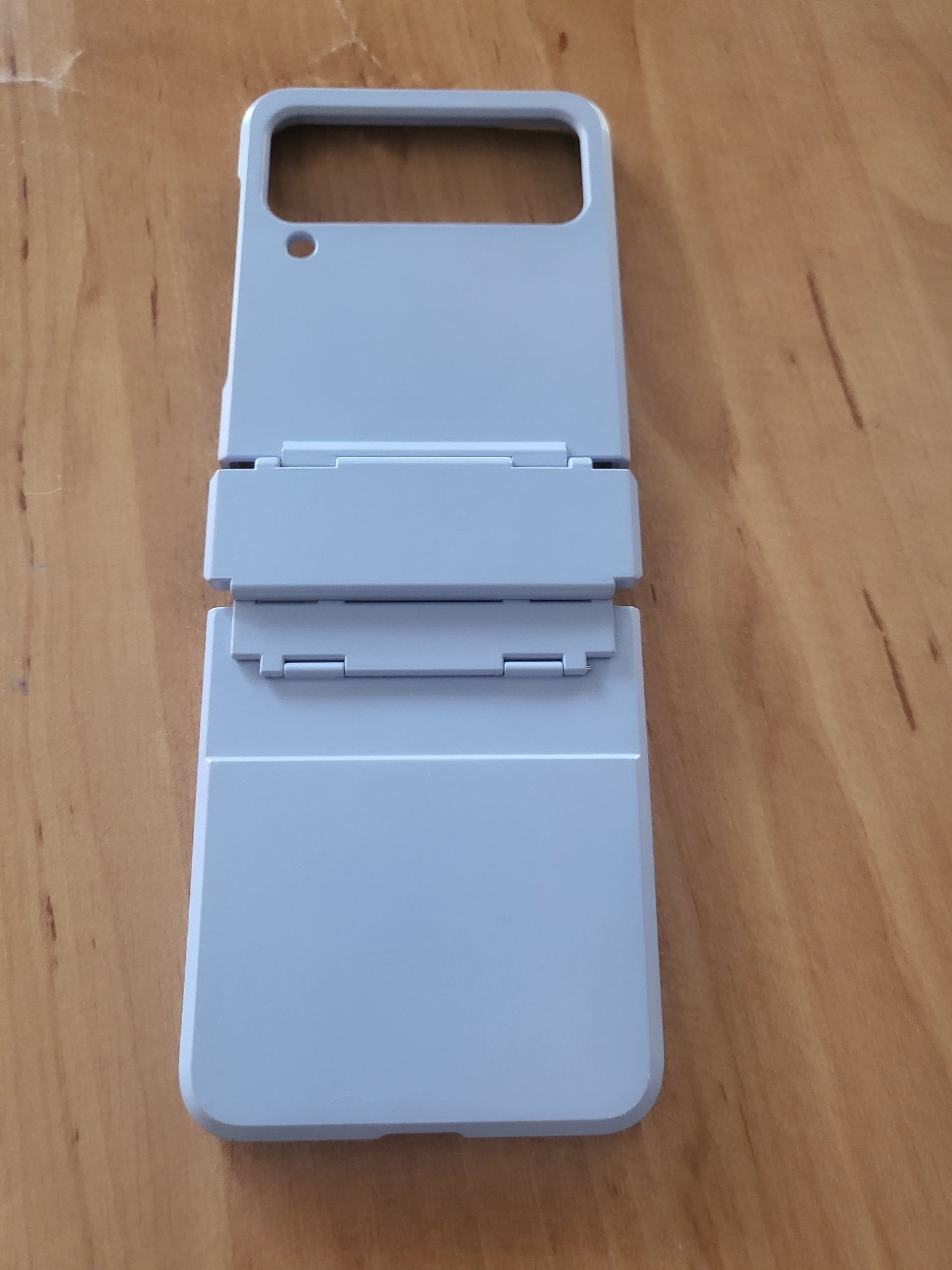 Нов кейс за samsung galaxy z3filp 4