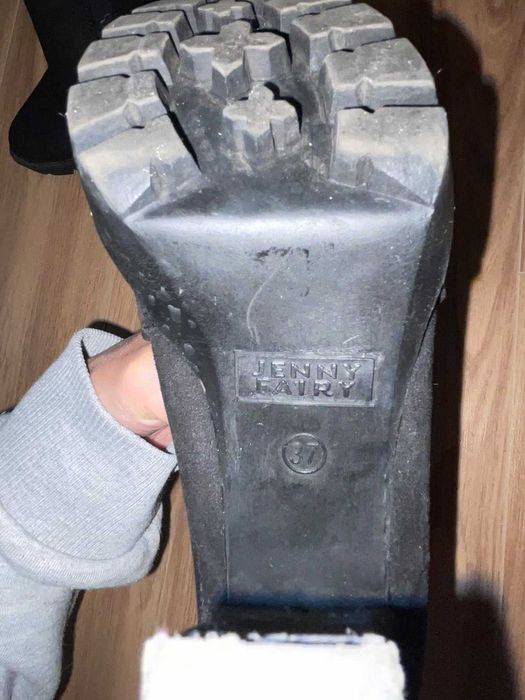 боти на дебел ток