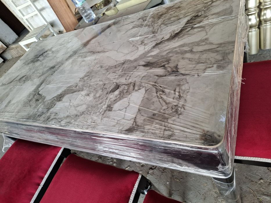 Продам стол со стульями из Чинара