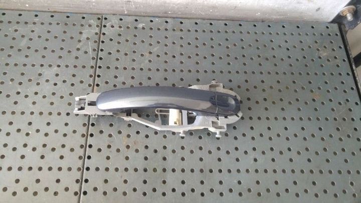 Maner usa dreapta fata vw golf 5 plus 5m1 521 1k0837885a