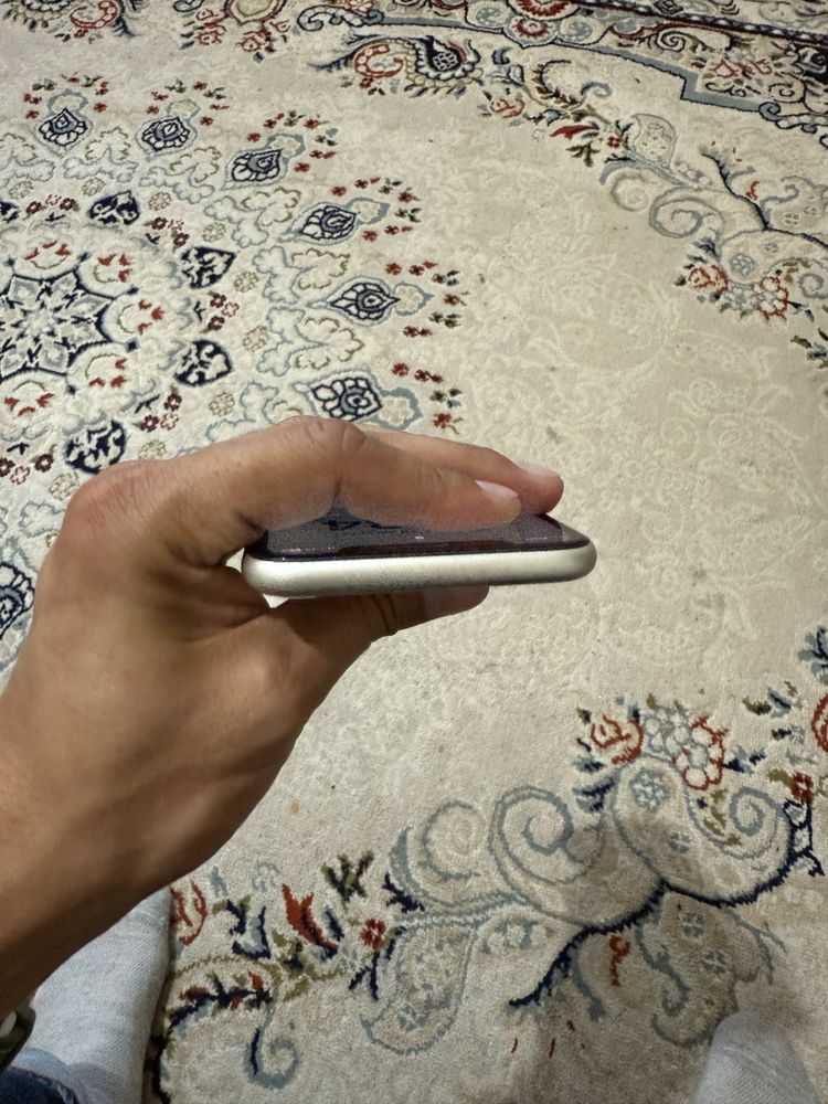 iphone 11 сатылады