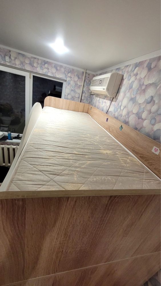 Продам кровать чердак