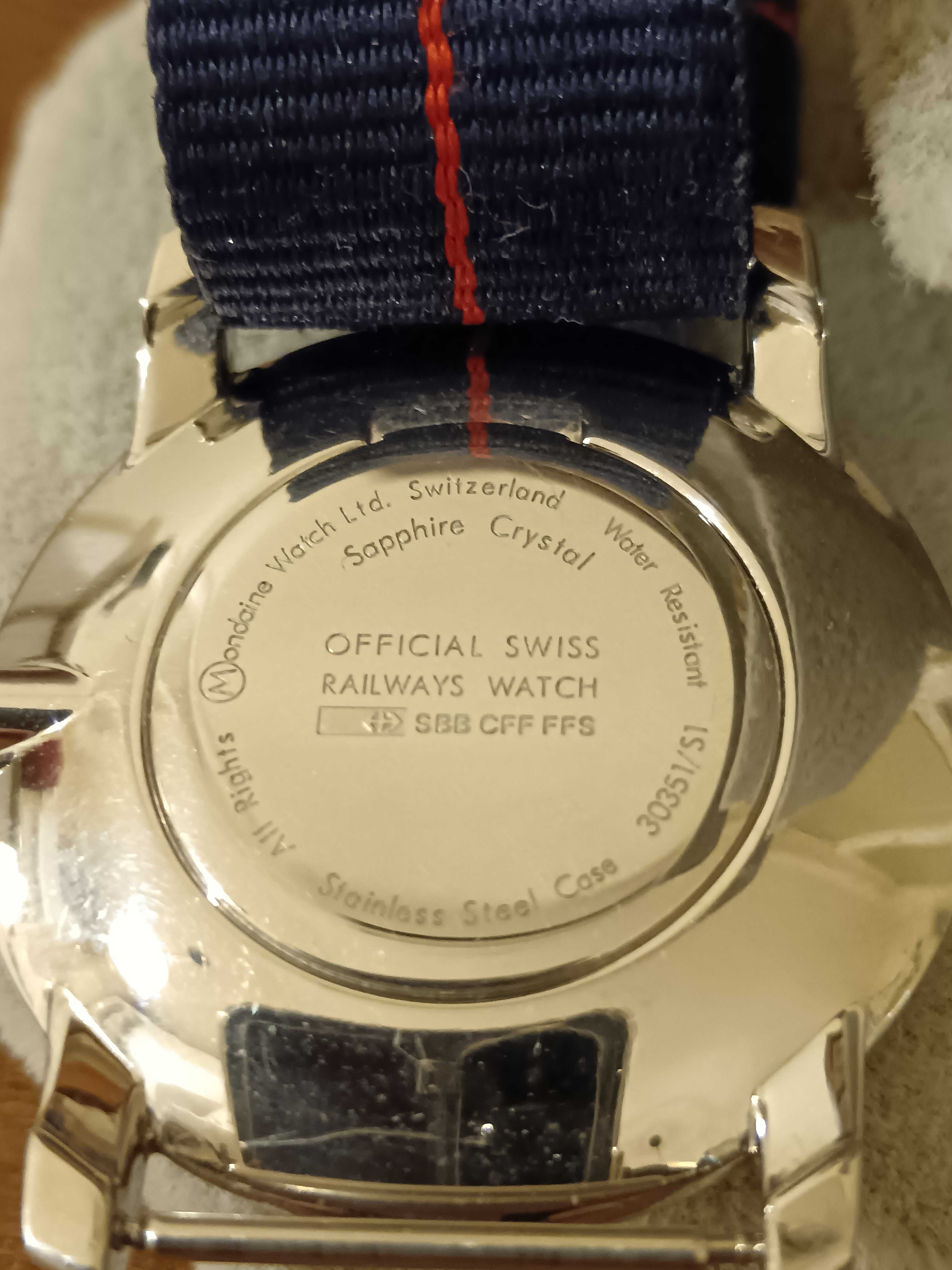 Часовник Mondaine Simply Elegant - 36mm