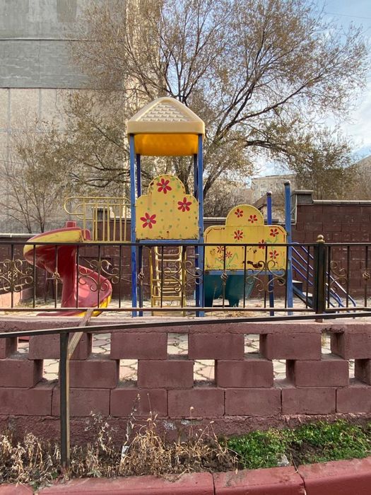 Продам детскую игровую площадку