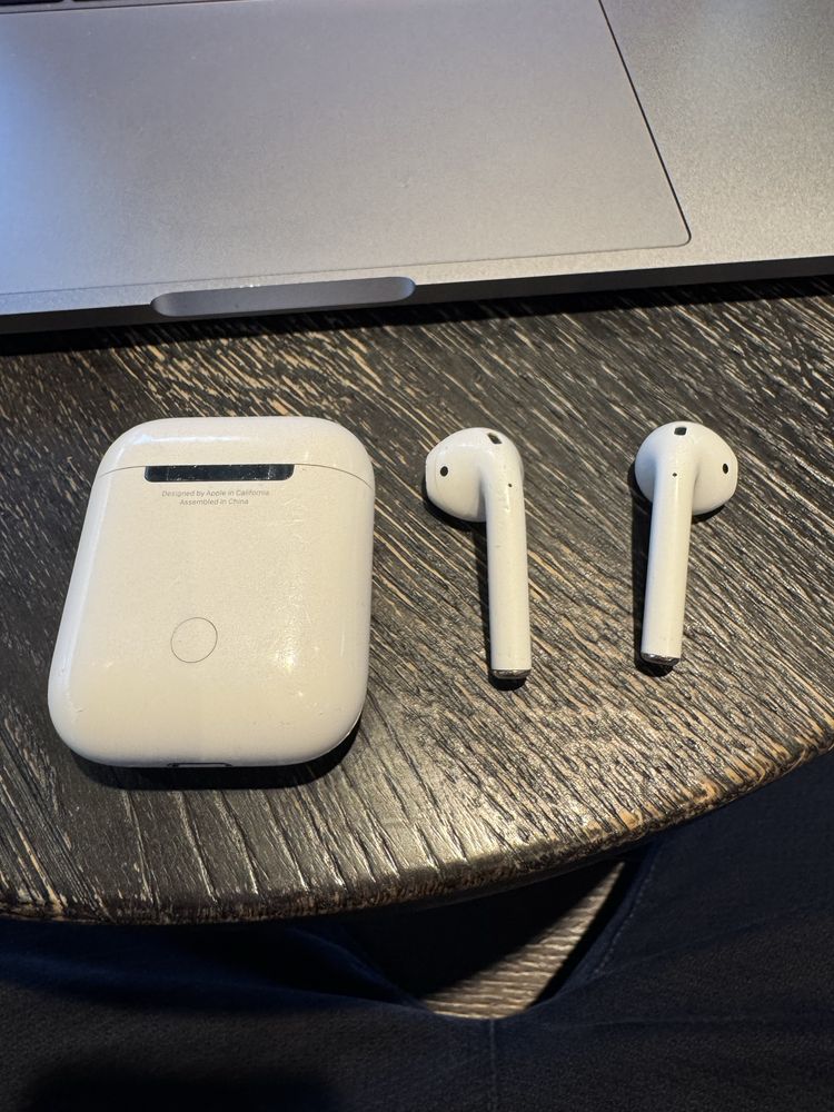 Airpods 1-ва генерация