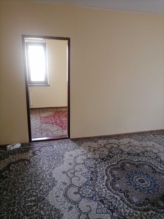 Квартира сотилади 2х хонали горгаз Саодат ресторани якинида