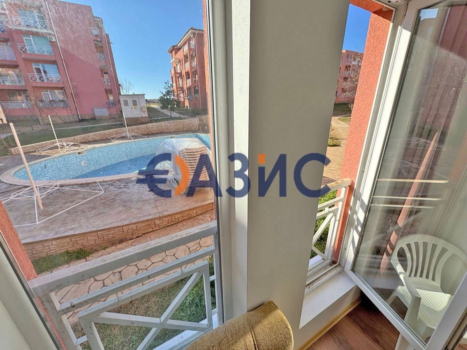 Продава се Едностаен апартамент в к.к. Слънчев бряг - 28 кв.м за 840 €/кв.м - Снимка #5