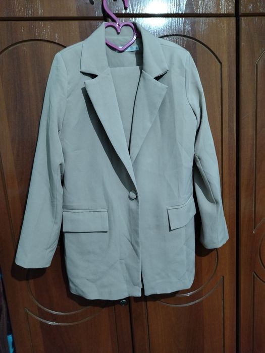 Ayollar uchun Kastyum shim