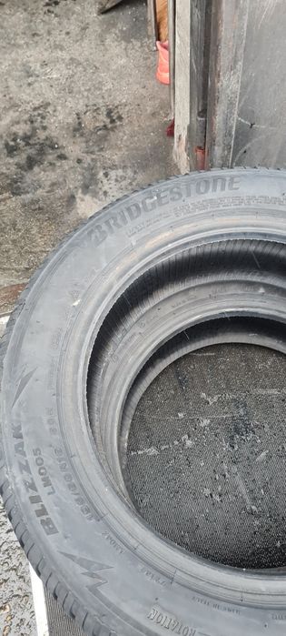2 Anvelope Bridgestone 195 60 R16 M+S . Dot 2020
