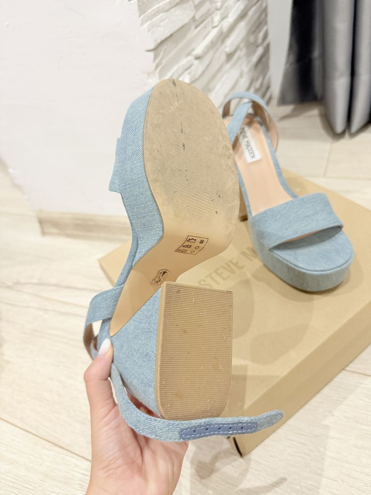 Дънкови сандали на ток Steve Madden
