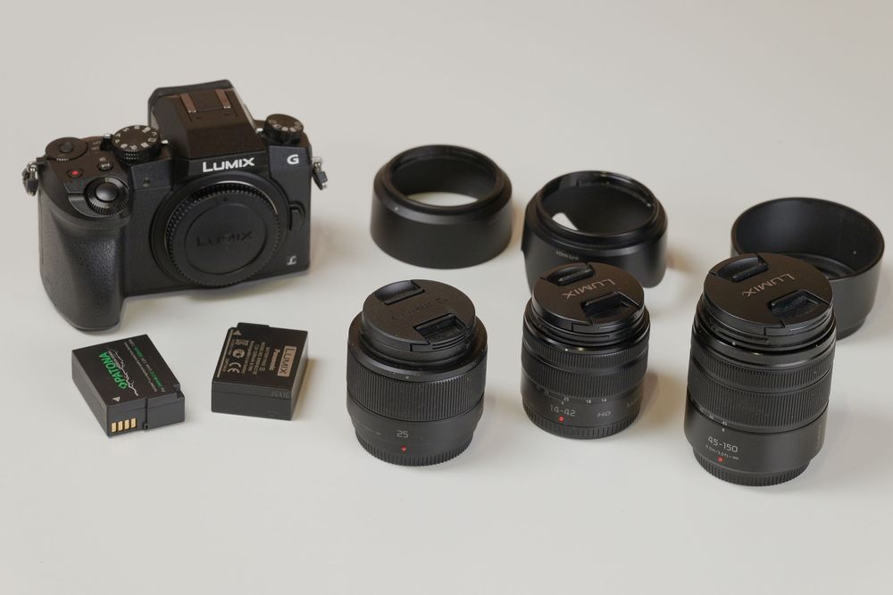Panasonic G7 + 14–42 + 25mm + 45–150mm