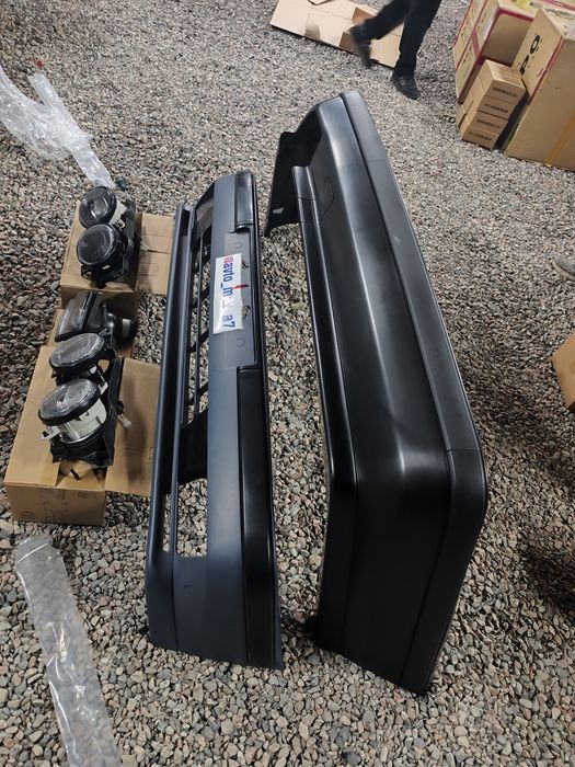 Бампера М5 BMW E34/БМВ Е34 фары туманки решетки поворотники