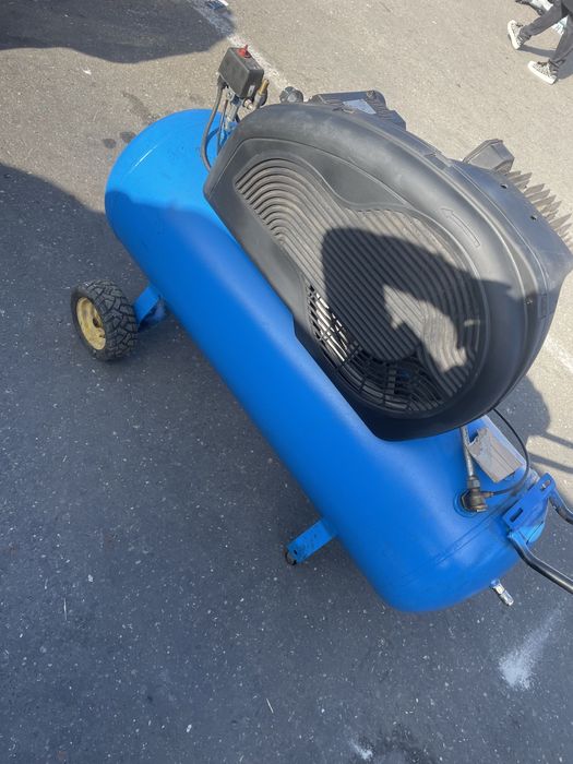 Vand compresor aer 200 L