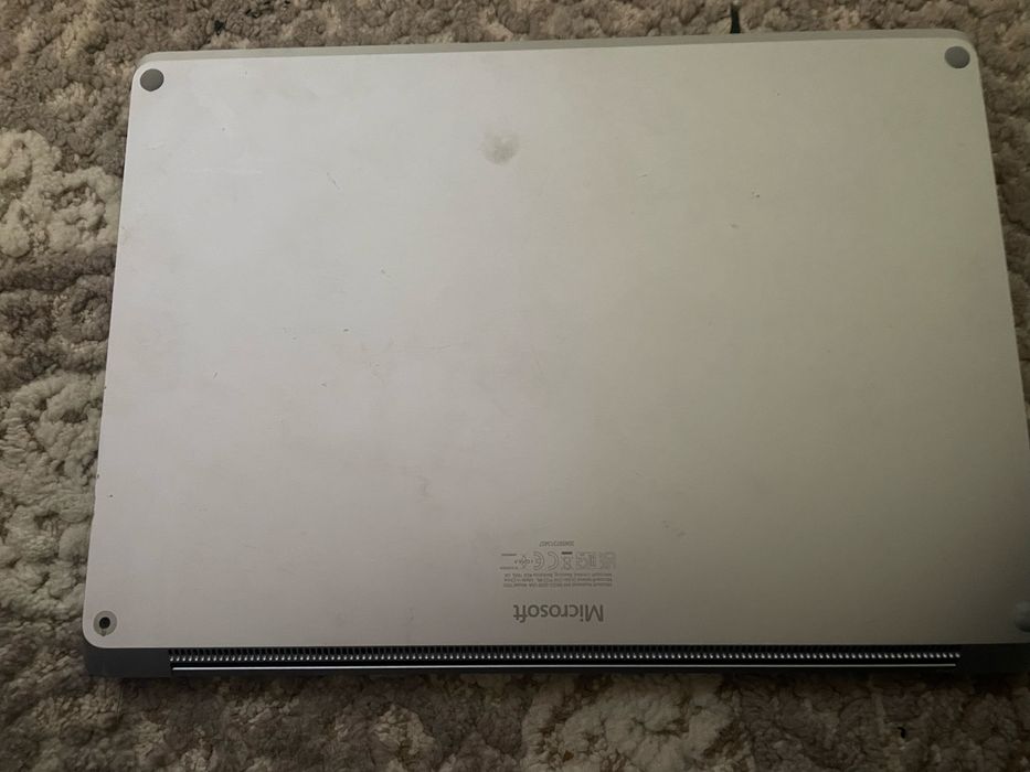 Microsoft 1950 displei spart