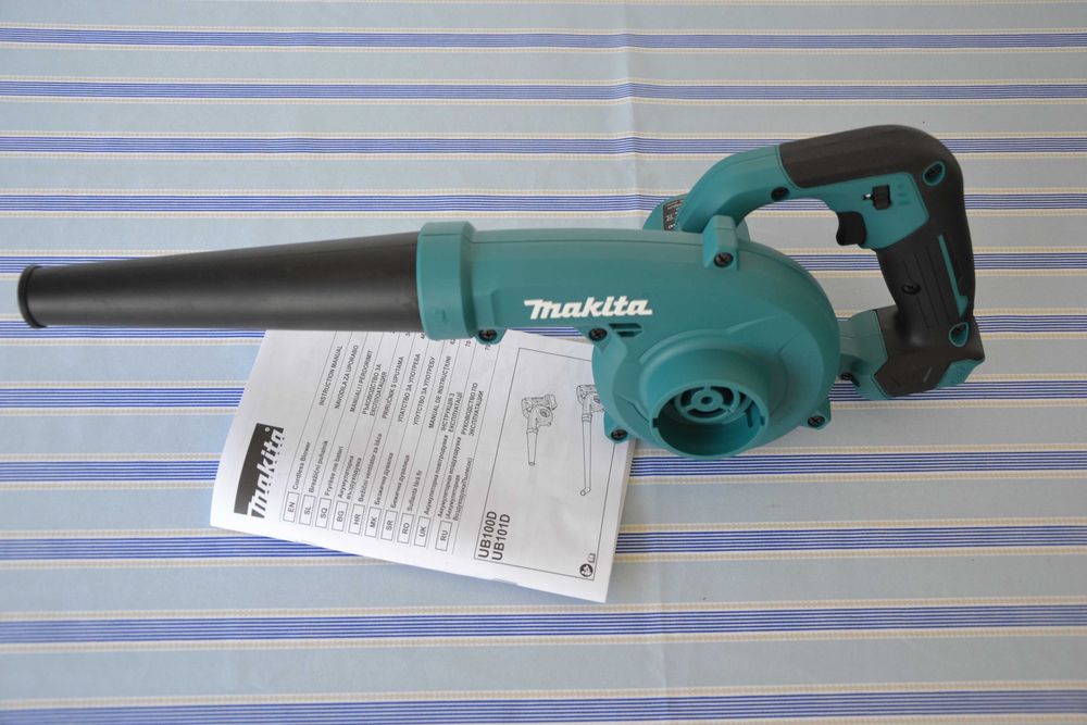 Оригинална нова въздуходувка Makita 12V