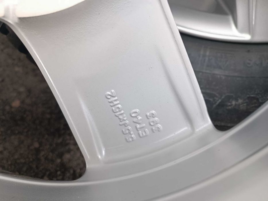 Нови ОРИГИНАЛНИ джанти 15 цола 5 100 за VW Seat+Зимни гуми Pirelli