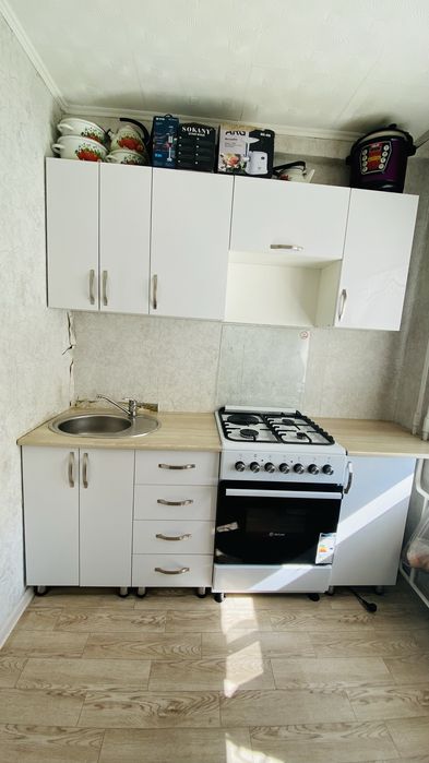 Срочно! Срочно!!Продается! Кухонный+Газ+Дорожка
