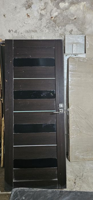 Eshiklar sotiladi bu rossiykiy