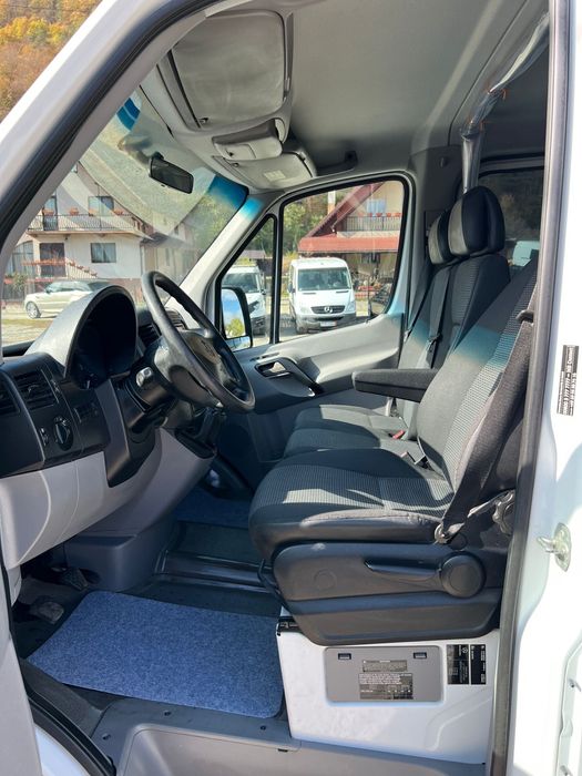 Mercedes Sprinter 131 CP 2013 9 locuri Extra Lung Climă față/spate