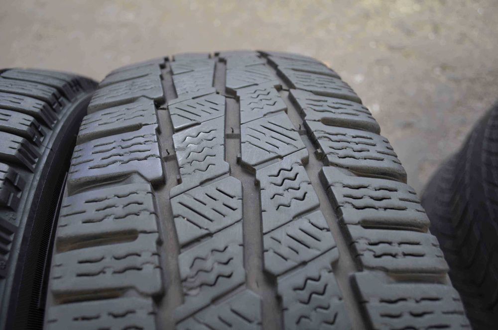 SET 4 Anvelope Iarna 215/60 R17C MICHELIN Agilis Alpin 109/107T